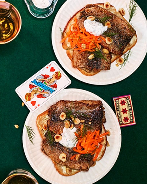 Strömmingsmacka med dillyoghurt & picklad morot - Recept | Pågen