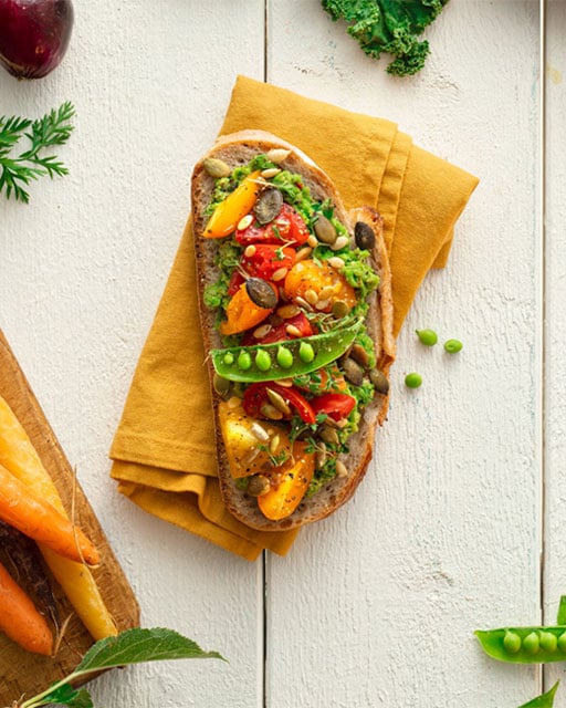 Macka med Ärtguacamole & Solmogna Tomater - Recept | Pågen