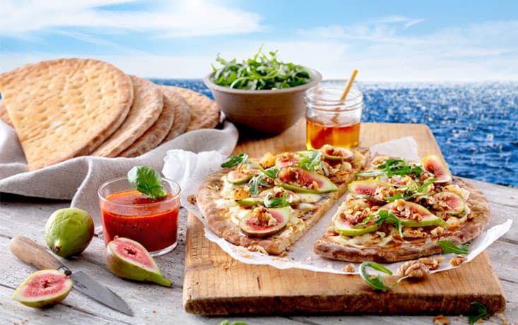 Hönöpizza med fikon, chèvre, mozzarella och rostade valnötter | Pågen