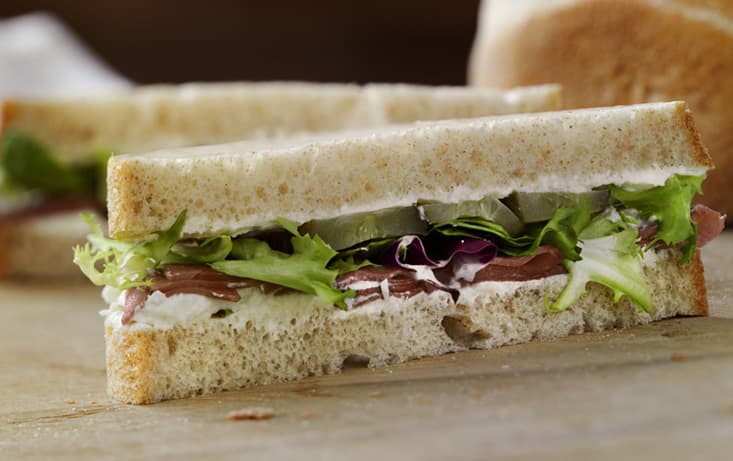 Pepparrots- och äppeldoftande renstekssmörgås | Pågen