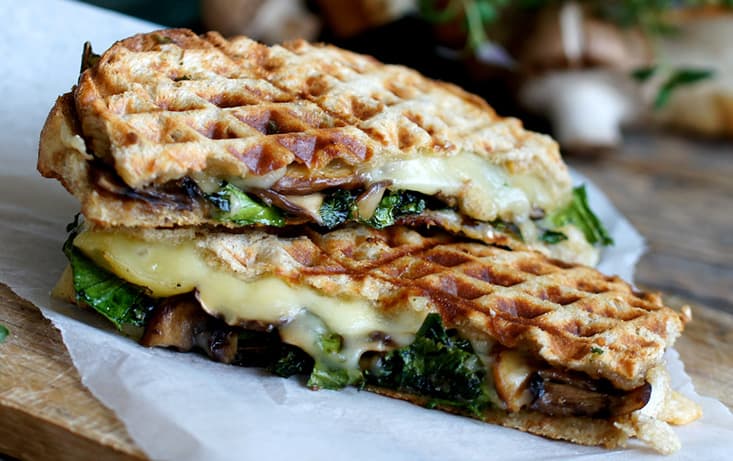 Våffelmacka med grönkål & prästost - LantGoda- Recept | Pågen