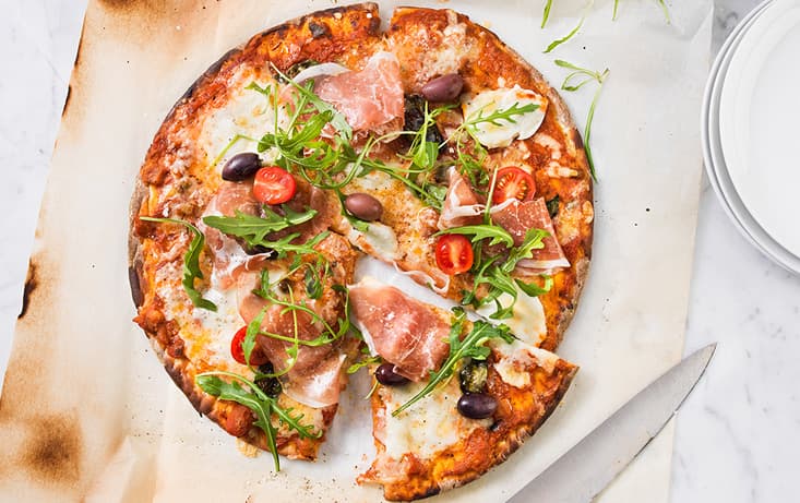 Hönökaka pizza style